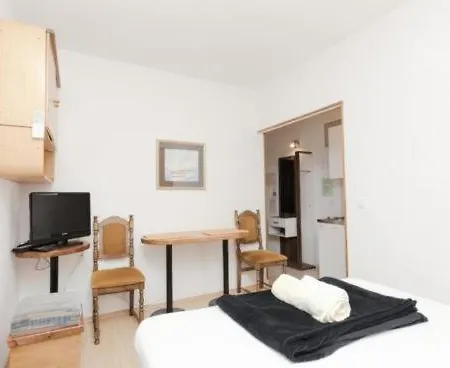 Banic 3 Guest house 3*