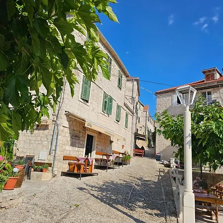 Banic 3 Pensionat 3*